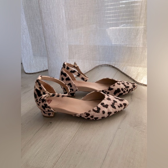 💫HOST PICK💫 BARED Leopard Calf Hair Ballet Flats - Picture 3 of 5